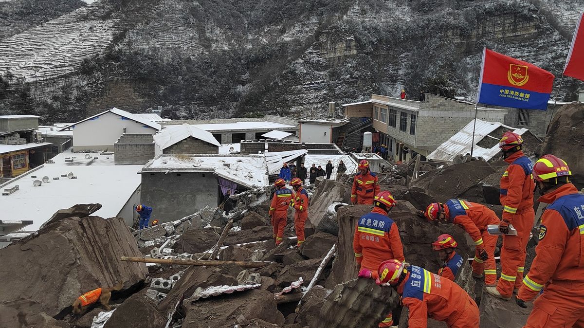 Sesuv půdy na jihozápadě Číny zavalil 47 lidí